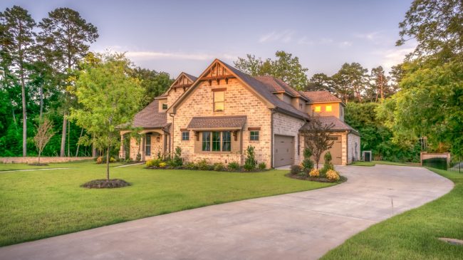 Should I buy for cash or should I use a mortgage?